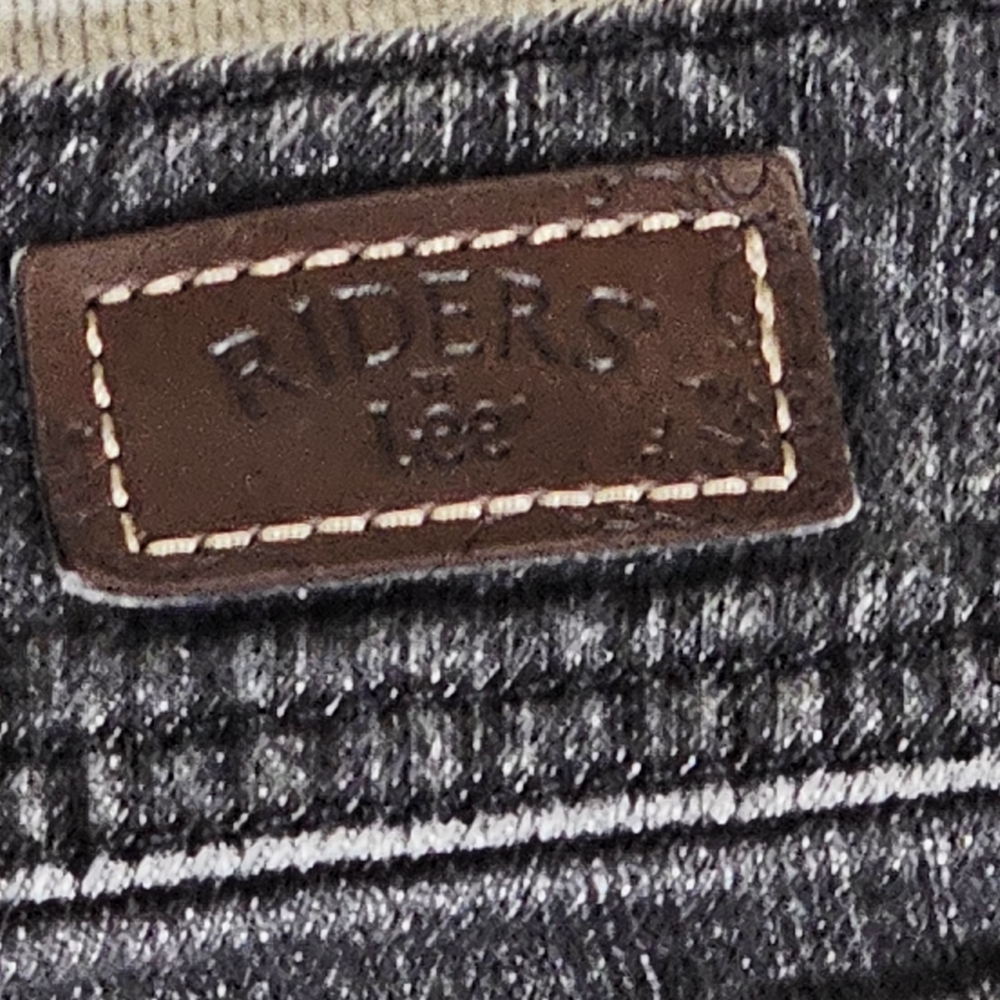 Lee Riders Women's 16 Medium Black Denim Pants. - Picture 3 of 4